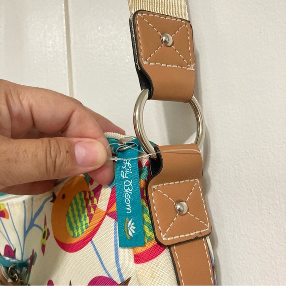 Lily Bloom Birds Blooms and Flowers Adjustable Shoulder Bag 14 x 10 x 4 inches - Picture 14 of 16